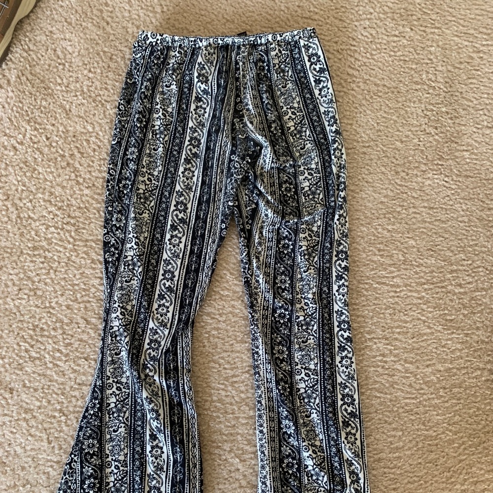 Stretchy wide ankle pants from Belk!